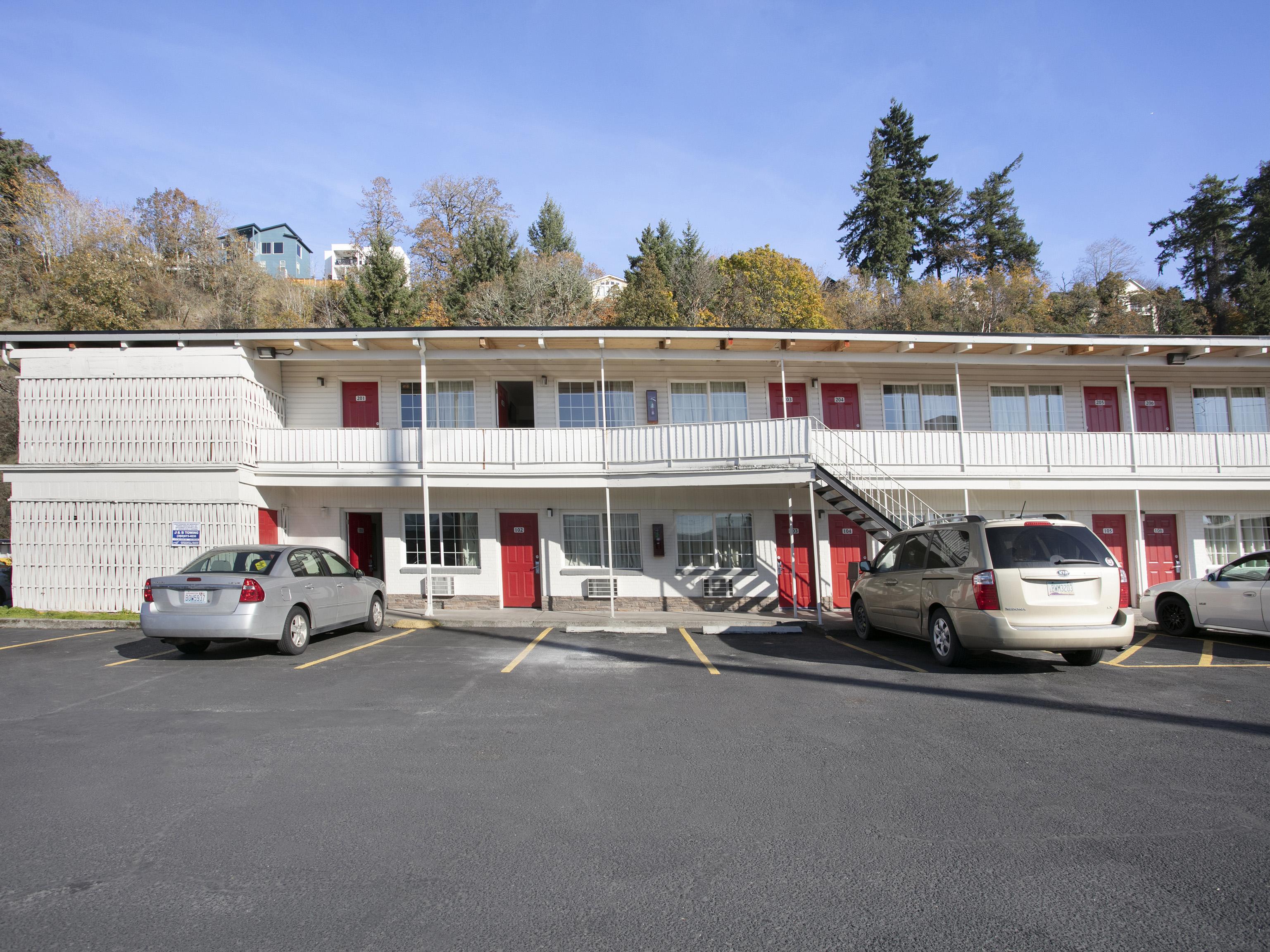 Oyo Hotel Kalama Exterior photo